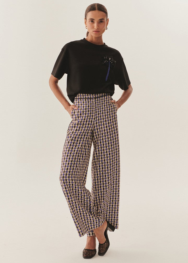 Chic Fluid Wide-Leg Pants